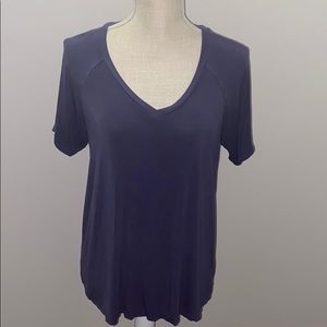 | american eagle | soft & sexy v-neck tee